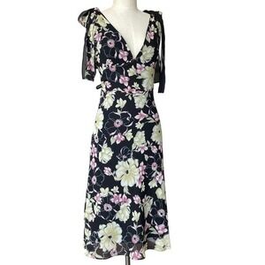 Y2K Floral Feminine Midi Dress Size 6 Delicate‎ Flare sleeve faux wrap whimsical